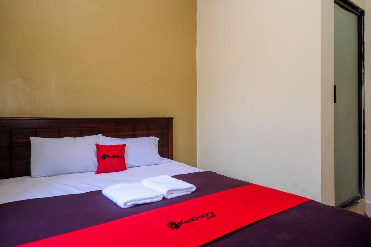 Reddoorz At Hotel Rich Parepare Near Pantai Mattirotasi Extérieur photo