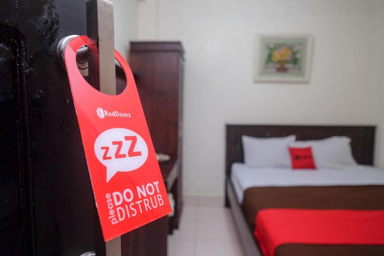Reddoorz At Hotel Rich Parepare Near Pantai Mattirotasi Extérieur photo