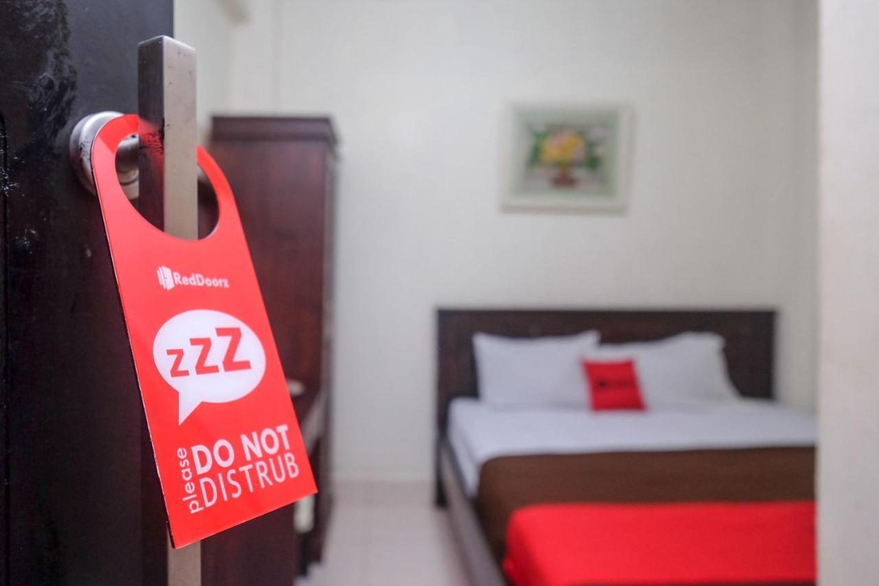 Reddoorz At Hotel Rich Parepare Near Pantai Mattirotasi Extérieur photo