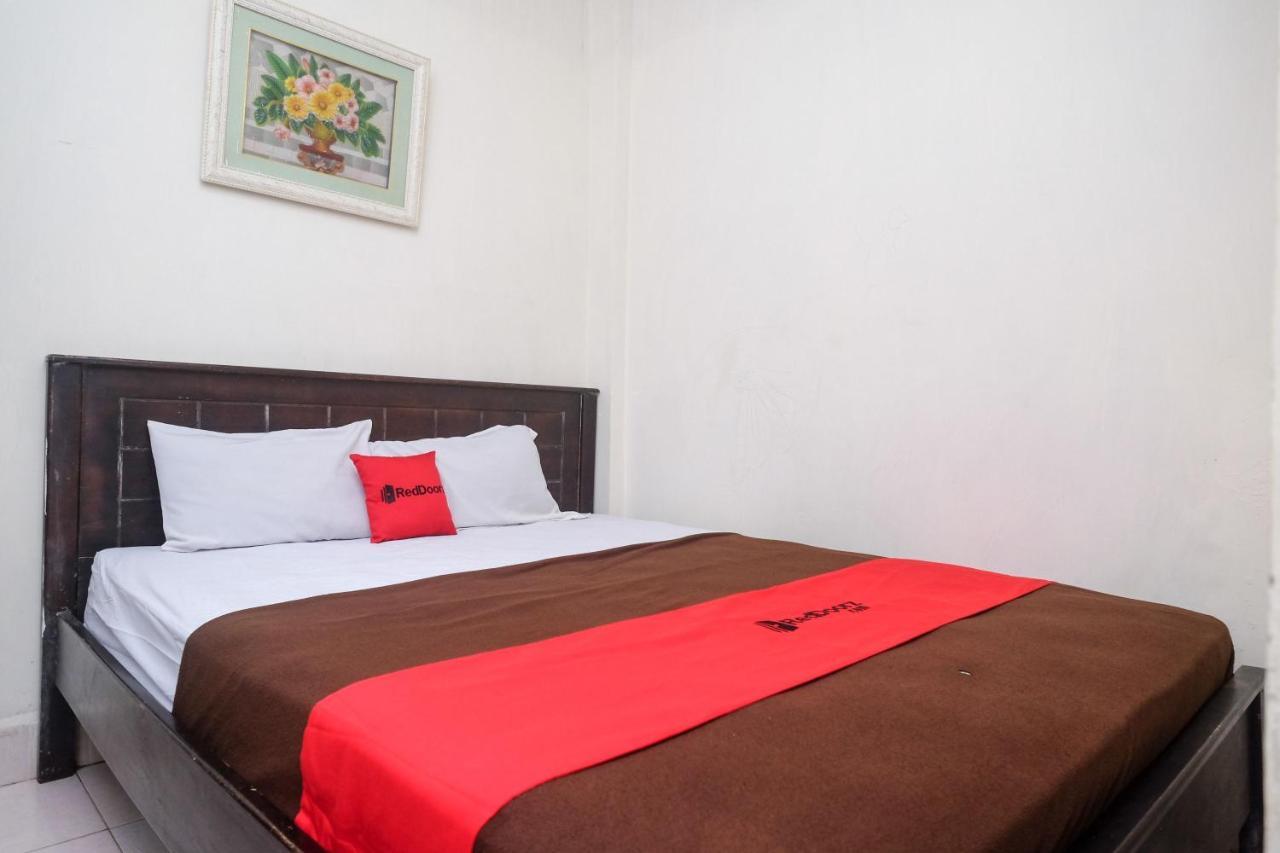 Reddoorz At Hotel Rich Parepare Near Pantai Mattirotasi Extérieur photo